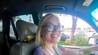Katie Kush’s Booty Drops For Zac Wild - putains passionnées en HD BIGWHORE.COM