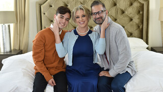 Juicy MILF Asses - Ivy Lebelle, Penny Barber & More - curve pasionate în HD BIGWHORE.COM
