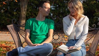 Public park fuck: Sky Pierce gives sloppy blowjob and takes cum - leidenschaftliche Huren in HD BIGWHORE.COM