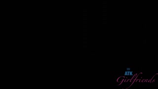 Squirt & Lingerie: Alluring Blonde & Brunette POV - HDの情熱的な娼婦 BIGWHORE.COM
