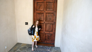Cute Petite Alice Merchesi Shows Off Her Ginger Twat - namiętne dziwki w HD BIGWHORE.COM