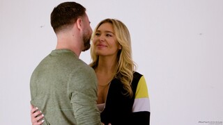 Tattooed Blonde Ella Reese Licks Pussy and Takes Cum from Seth Gamble - putains passionnées en HD BIGWHORE.COM