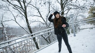 Natural Tits Latina Ginebra Bellucci Sucks and Licks Pussy - HDの情熱的な娼婦 BIGWHORE.COM