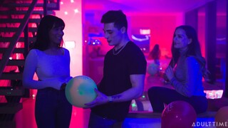 Brunette Aften Opal Sucks and Fucks for Cum on Pussy - curve pasionate în HD BIGWHORE.COM