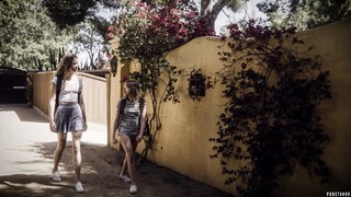 Small Tits Teen Coco Lovelock Deepthroats Big Cock Before Threesome - putains passionnées en HD BIGWHORE.COM