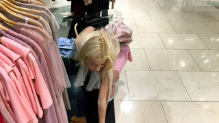 Blonde Petite Kenzie Reeves Takes Black Friday Cum - leidenschaftliche Huren in HD BIGWHORE.COM