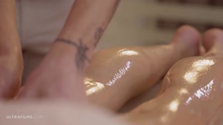 Young & Beautiful Elizabeth T Sucks Dick POV - โสเภณีที่มีความหลงใหลใน HD BIGWHORE.COM