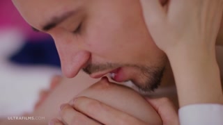 Sia Siberia - Young Blonde Hardcore Pussy Licking - putains passionnées en HD BIGWHORE.COM