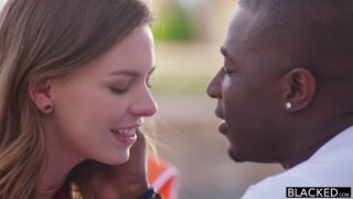 Hardcore Interracial Sex – Alex Blake Deepthroats & Rides Big Cock - leidenschaftliche Huren in HD BIGWHORE.COM