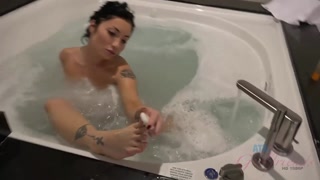 POV Sex with Rina Ellis - Shower Fingering & Dirty Talk - HD의 열정적인 창녀 BIGWHORE.COM