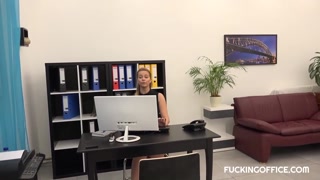 Blonde Nikky Dream Takes Big Cock at Work - Cumshot Finish - namiętne dziwki w HD BIGWHORE.COM