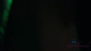 Brunette Amateur Shane Blair Smoking Hot - putains passionnées en HD BIGWHORE.COM