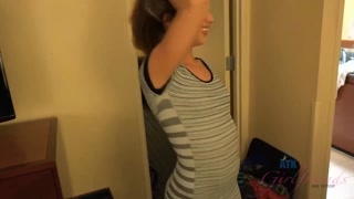 Ashlynn Taylor Pregnant GF Shows Off Piercings in NY Shower - gái điếm đam mê ở HD BIGWHORE.COM