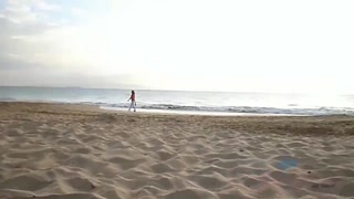 Girlfriend Holly Hendrix Enjoys Hawaiian Sun - leidenschaftliche Huren in HD BIGWHORE.COM
