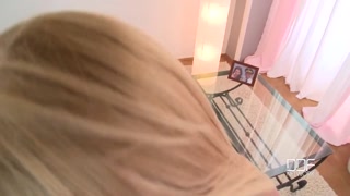 Blonde Kelly White Shaved POV Sweet Fun - โสเภณีที่มีความหลงใหลใน HD BIGWHORE.COM