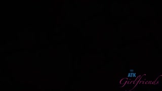 Tattooed babe Carmen Caliente gives you a striptease - Small Tits - curve pasionate în HD BIGWHORE.COM