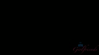 Foot fetish fun with Molly Manson and creampie - curve pasionate în HD BIGWHORE.COM