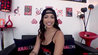 Vanessa Sky Hardcore Anal POV - HDの情熱的な娼婦 BIGWHORE.COM
