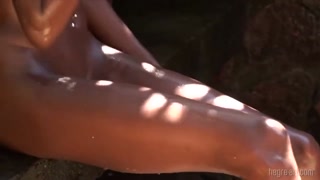 Sexy Valerie Shaving in the Shower – Outdoor Solo Play - gái điếm đam mê ở HD BIGWHORE.COM