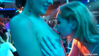 Blonde & Brunette Lesbian Threesome - Femme Fest Part 2 - Stockings & Pussy Play - pelacur berahi dalam HD BIGWHORE.COM