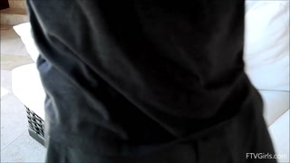 Upskirt View of Fire Between Her Legs 5 – Fingering Fun - pelacur berahi dalam HD BIGWHORE.COM