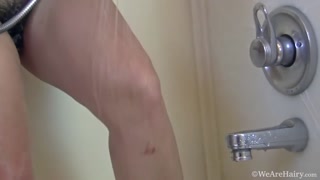 Erotic Solo Shower with Busty Brunette Mercedez - namiętne dziwki w HD BIGWHORE.COM