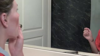 Leila Larson hairy solo after bath, teasing her wet body - namiętne dziwki w HD BIGWHORE.COM