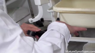 Jolly Jay’s Big Tits Examined in Steamy Gyno Fetish Play - puttane appassionate in HD BIGWHORE.COM