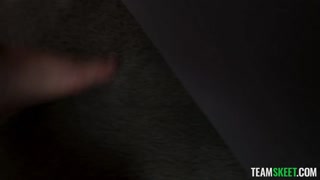 Penelope's First Blowjob: A Voyeur's Delight - 激情的妓女高清 BIGWHORE.COM