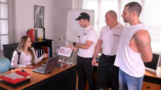 Green-Eyed Kinuski's Deepthroat Action - пристрасні повії у HD BIGWHORE.COM