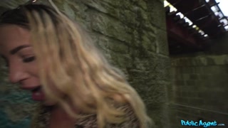 Outdoor Doggystyle with Colombian Beauty - putains passionnées en HD BIGWHORE.COM