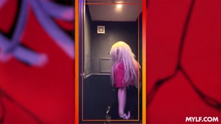 Sam Bourne Watches as Blonde MILF Gives a Blowjob - pelacur berahi dalam HD BIGWHORE.COM