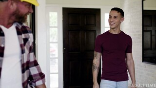 Old and Young: Daddy's Tattooed Teen - vášnivé děvky v HD BIGWHORE.COM