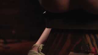 Squirting Athletic Girl Gets Flogged - vášnivé děvky v HD BIGWHORE.COM