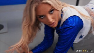 Caucasian Cheerleader's Big Tits Bounced - putains passionnées en HD BIGWHORE.COM