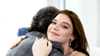 Pimp Daddy and Petite Redhead Katerina - putains passionnées en HD BIGWHORE.COM