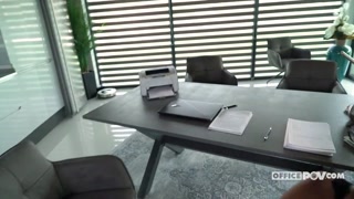 Romping on the Conference Table - putains passionnées en HD BIGWHORE.COM