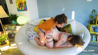 Doggystyle Delights with Scar and Chloe A - vášnivé děvky v HD BIGWHORE.COM