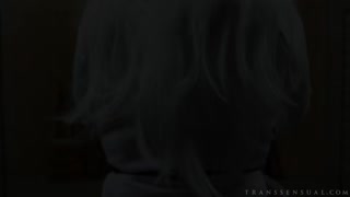 Big Tits, Bigger Cock: Cockrate Chop! - putains passionnées en HD BIGWHORE.COM