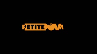 Lizzy Vogue Petite Teen After Party Fun - โสเภณีที่มีความหลงใหลใน HD BIGWHORE.COM