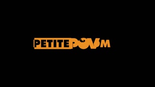Love in the Classroom: Nicole, the Petite Student - puttane appassionate in HD BIGWHORE.COM