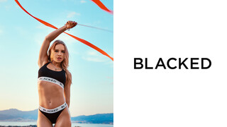 Reverse Cowgirl Action with Blonde and BBC - HD의 열정적인 창녀 BIGWHORE.COM