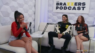 Interracial FFM with Big Tits and Athletic Bodies - HD의 열정적인 창녀 BIGWHORE.COM
