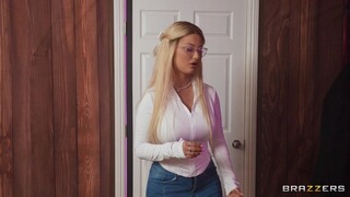 Blonde Bombshell Dan - пристрасні повії у HD BIGWHORE.COM