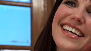 Bobbi's Big Cock Fiasco - putains passionnées en HD BIGWHORE.COM