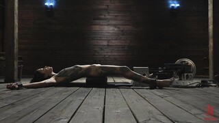 Fingered and Flogged: Krysta Kaos' Story - โสเภณีที่มีความหลงใหลใน HD BIGWHORE.COM