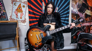 Breeding for Rock ‘N’ Roll Sex - curve pasionate în HD BIGWHORE.COM