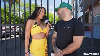Games and Passion: Money Talks - puttane appassionate in HD BIGWHORE.COM