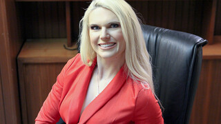 Long Hair MILF Sydny Davis Takes Standing Doggystyle Facial - putains passionnées en HD BIGWHORE.COM