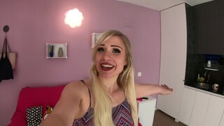 Blonde Babe Loves Vibrator Play - HD의 열정적인 창녀 BIGWHORE.COM